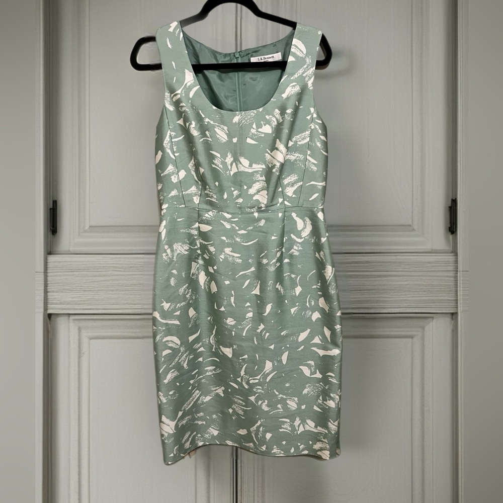 💙💙SALE💙💙 L. K. Bennett London Mint Green and White Sheath Dress Size US 8